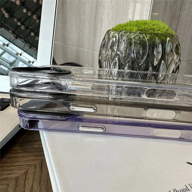 For iPhone 16 Clear Case Lightweight TPU+PC Phone Cover - Transparent