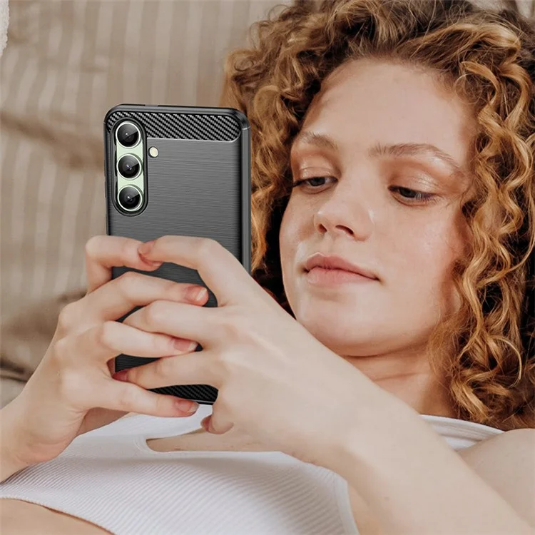 Pour Samsung Galaxy S24 FE Case Carbon Fiber Texture Brossé TPU Phone Cover - Noir