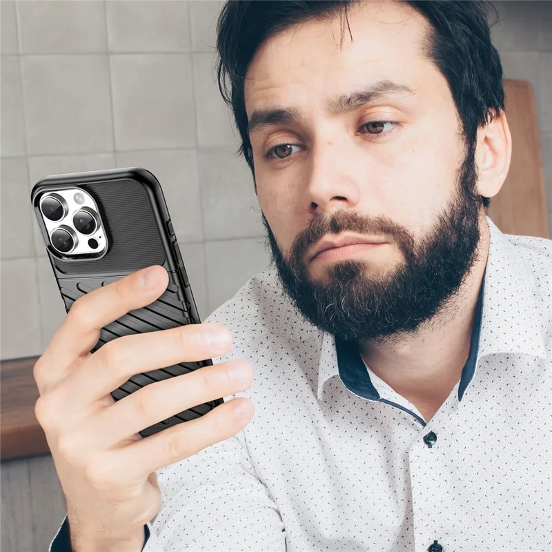 For iPhone 16 Pro Case Twill-struktur TPU støjsikker beskyttelsesdæksel - Sort