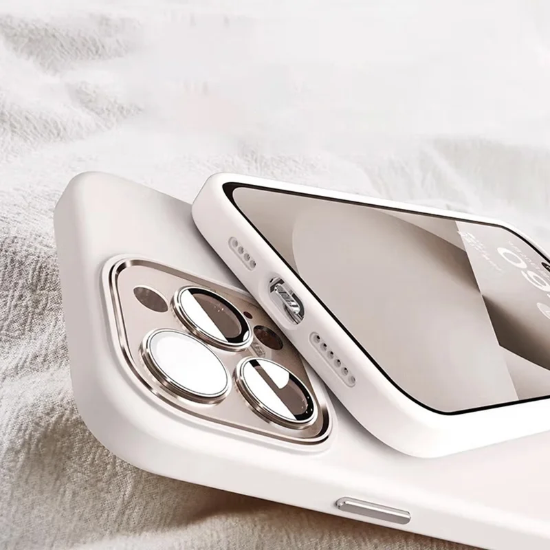 Для Iphone 16 Pro Max Case Shock -reseection Liquid Silicone Phone с Металлической Рамкой Объектива - Белый