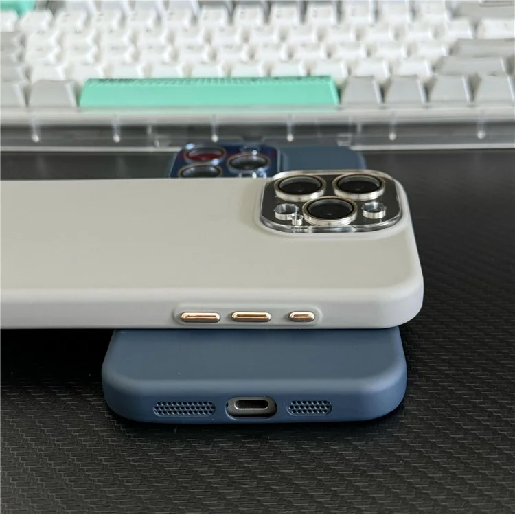 Per iPhone 15 Pro Custodia in silicone Skin-Touch Custodia protettiva con pellicola in vetro - Bianco