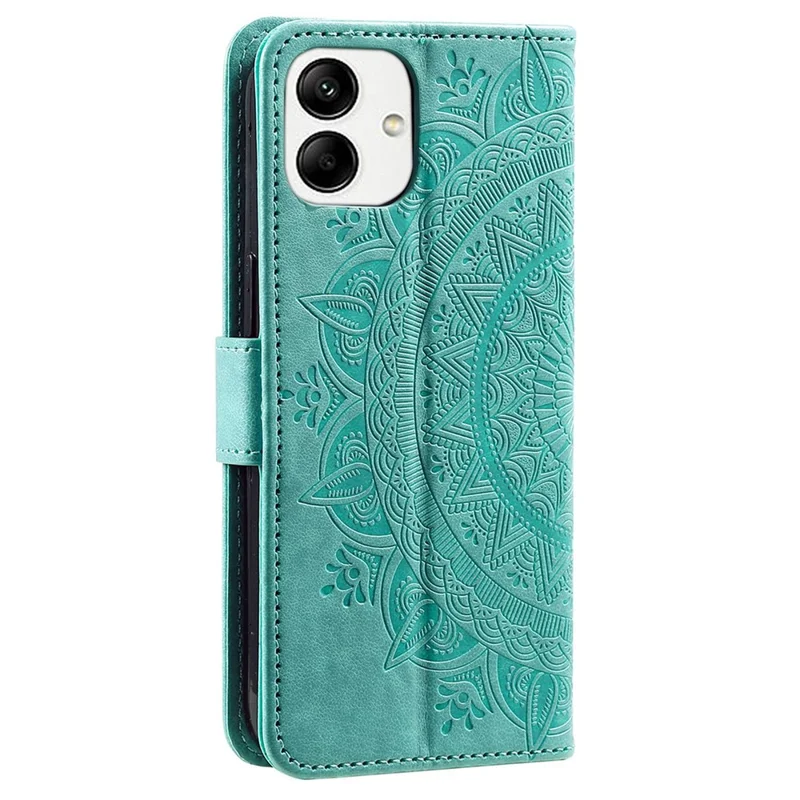 For Samsung Galaxy A04 4G (164.4 x 76.3 x 9.1 mm) Mandala Flower Pattern Imprinted Stand Case Shockproof PU Leather Wallet Phone Cover - Green