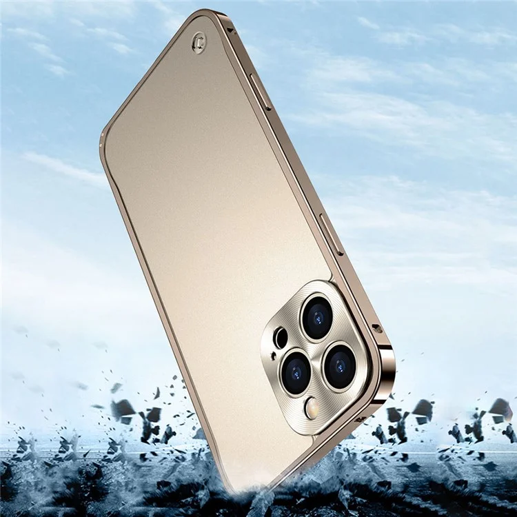 Für Das Iphone 16 Pro Max Metal Clear Case Safety Lock Matte Anti-fingerabdruck Rückdeckabdeckung - Gold