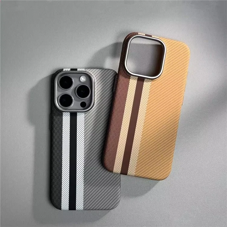 Per Iphone 15 Pro Case Compatibile Con Copertina Telefonica PC Per Texture in Fibra di Carbonio MagSafe - Baby Blue Vertical Stripes