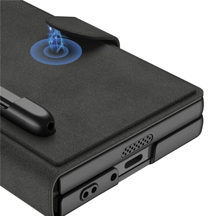 GKK Para Samsung Galaxy Z Fold6 5G Case de Kickstand Magnetic Closure PC+PU Pulado Contro Con Slot de Lacable (sin Película de Pantalla) - Negro