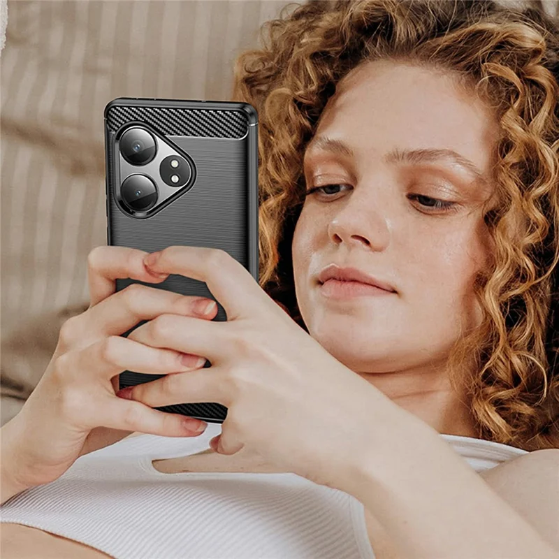 For Realme GT Neo6 5G / GT 6T 5G /  GT 6 5G Case Carbon Fiber Texture TPU Brushed Phone Cover - Black