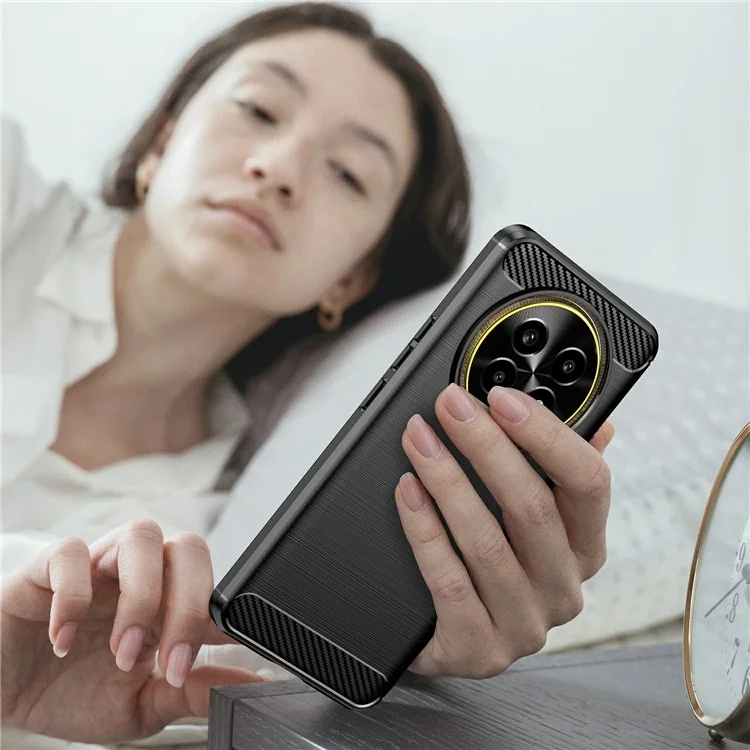 Per Realme 13 Pro 5G / 13 Pro+ 5G Custodia Texture in Fibra di Carbonio TPU Spazzolata Cover per Telefono - Nero