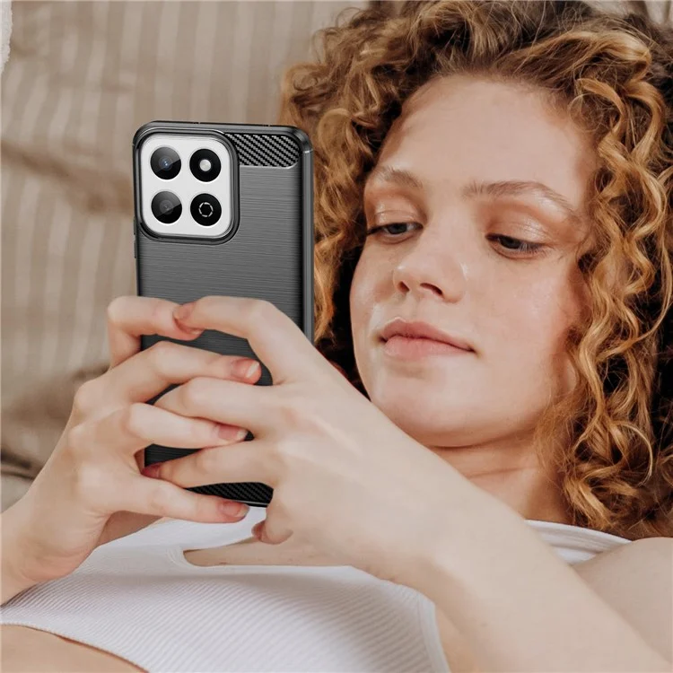 Pour Honor X7c 4G / 200 Smart 5G / Honor Play 60 Plus 5G Étui Texture fibre de carbone TPU brossé Housse de téléphone - Noir