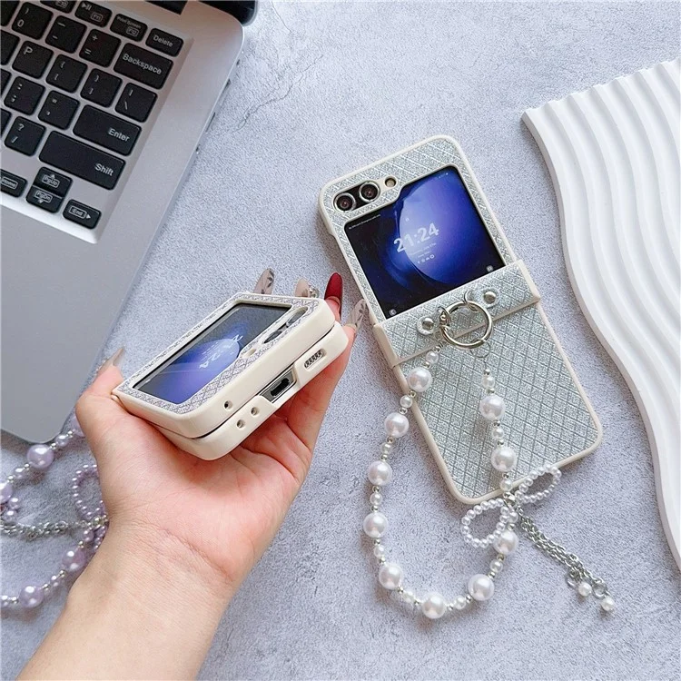 Für Samsung Galaxy Z Flip6 5G Hülle Glitzergitter Leder+pc -telefonabdeckung Mit Perlengelenkriemen - Lila