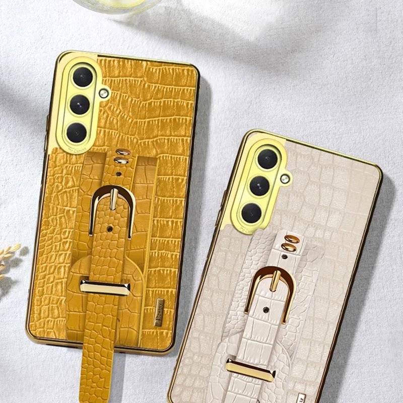 Per Samsung Galaxy S24 fe Case Wristband Kickstand PU Leather+TPU 6D Electroplating Telefono - Bianco
