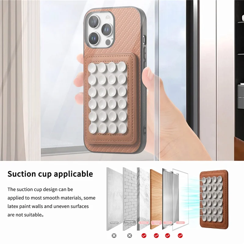 Для Iphone 16 Pro Max Case Case Carbon Fiber Texture Кожаная Крышка с Магнитной Съемной Всасывающей Чашкой - Коричневый