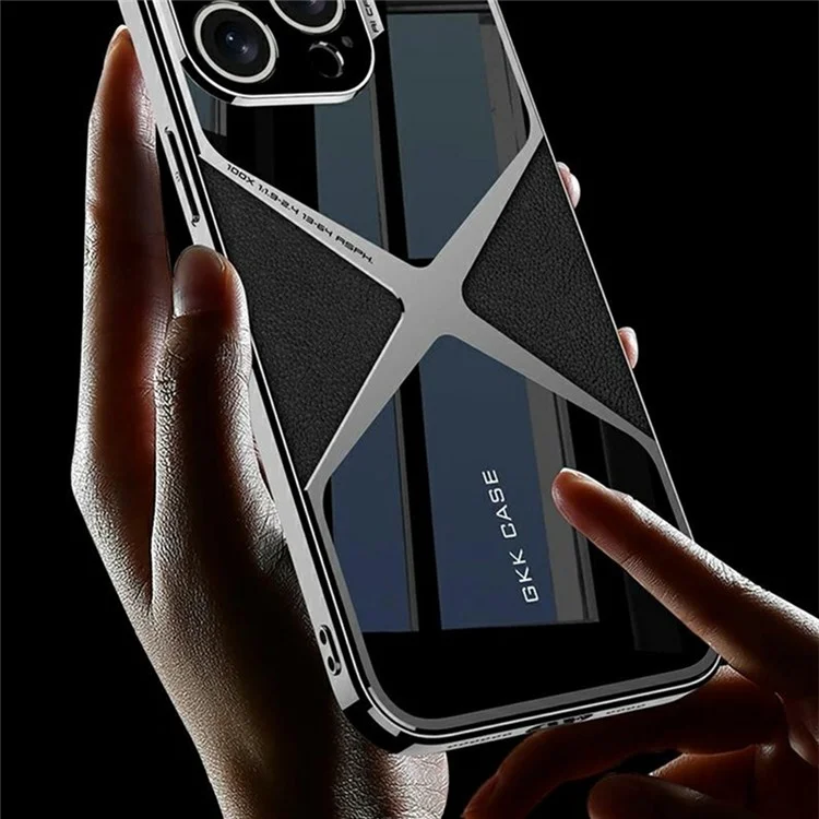 GKK Pour Iphone 16 Pro Case X-Shape Design Leather + Tpu + pc Téléphone Couverture - Texture en Fibre de Carbone