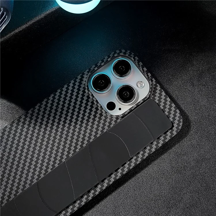 Acquisto di Massa Per Iphone 16 Pro Case Carbon Fibre Texture Copertina Per Telefono PC Duro Con Cinturino in Silicone