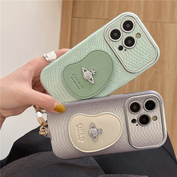 Для Iphone 16 Pro Case Snakeskin Texture PC+PU Kickstand Protective Cover с Lanyard - Черный