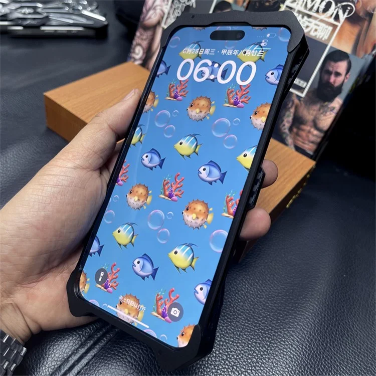 Pour Iphone 16 Plus Couverture de Téléphone en Alliage en Aluminium à L'épreuve Des Chocs