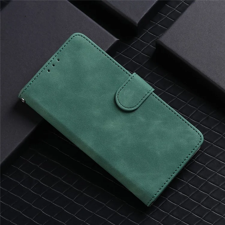 For Samsung Galaxy A04 4G (164.4 x 76.3 x 9.1 mm) Skin-touch Feeling PU Leather Magnetic Phone Case Full Protection Stand Wallet Shockproof Flip Cover - Green