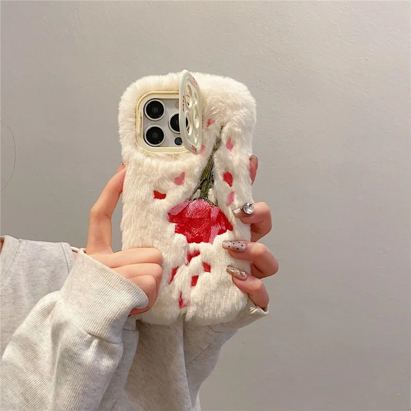 KJS-003 Para Iphone 15 Pro Max Case Patrón Rose Plush+tpu Telephip Cover With Lens Frame Kickstand - Blanco