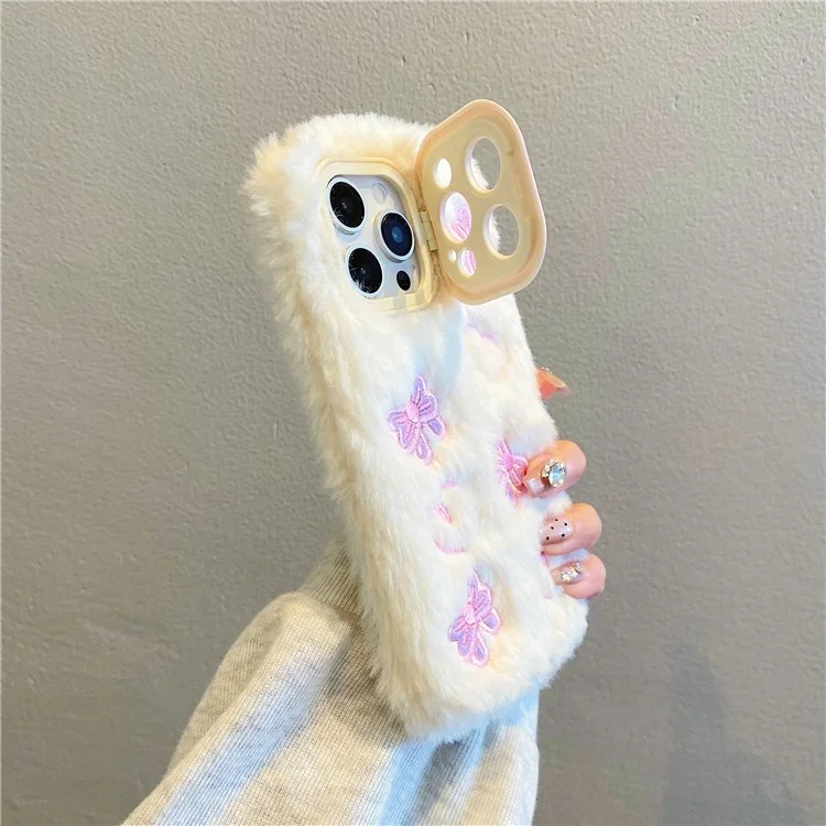 KJS-008 Для Iphone 15 Pro Max Case Case Batterfly Pattern Plush+tpu Cope Cope с Подставкой Для Каркаса Объектива - Белый