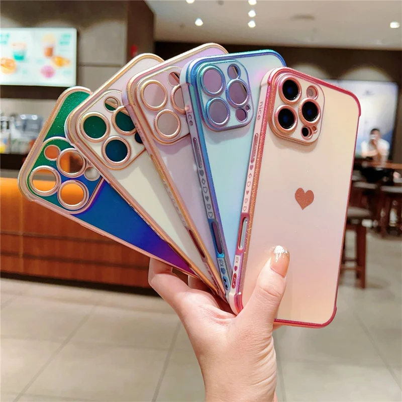 For iPhone 16 Pro Case Dazzling Design Electroplating Heart Pattern TPU Phone Cover - White