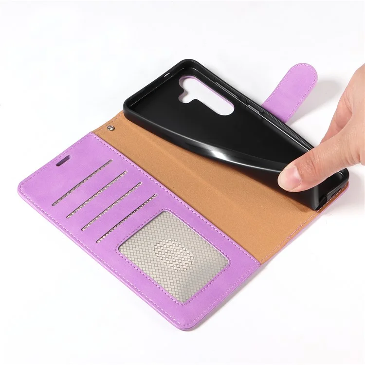 Für Samsung Galaxy S24 FE Hülle RFID-blockierendes Wallet-Stand-Leder-Flip-Handyhülle mit schmalem Riemen - Lila