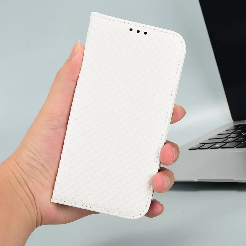 Phone Wallet Case For Nokia C21, Grid Texture Magnetic Auto-absorbed PU Leather Phone Cover Wear-resistant Phone Shell - White
