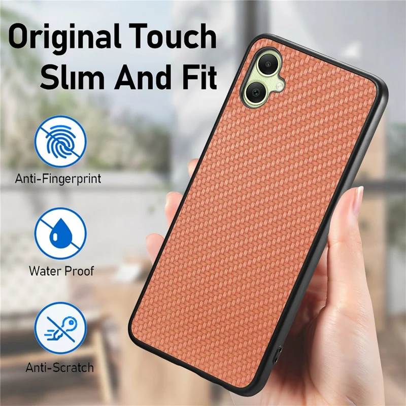 Для чехла Samsung Galaxy A06 с текстурой из углеродного волокна PU+PC+TPU - черный