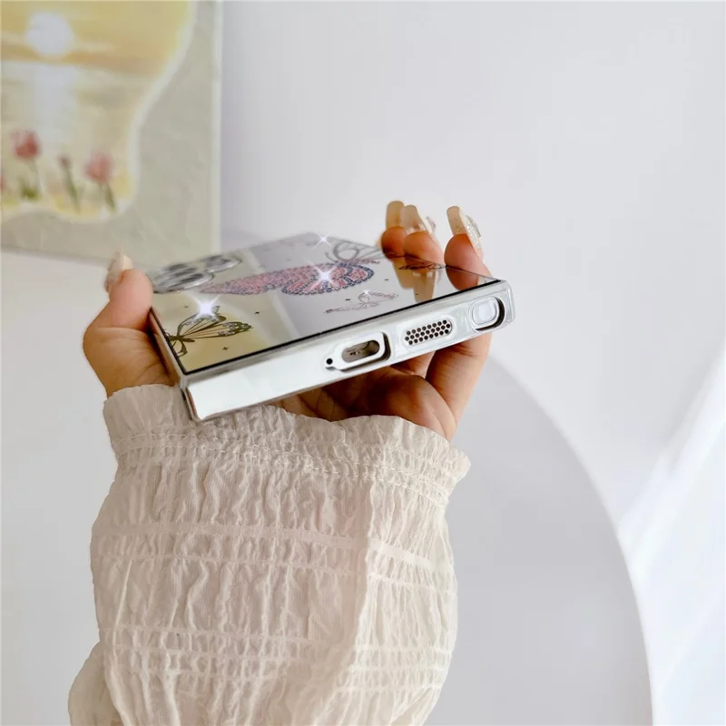 For Samsung Galaxy S24 Ultra Case IMD Silver Finish TPU+PC Rhinestones Decor Phone Cover with Bracelet Chain - Butterflies