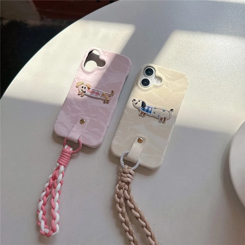 Voor iPhone 16 Plus hoesje met schattig patroon, zacht PU+PC achterklep met gevlochten handige riem - Lichtgroen hondje