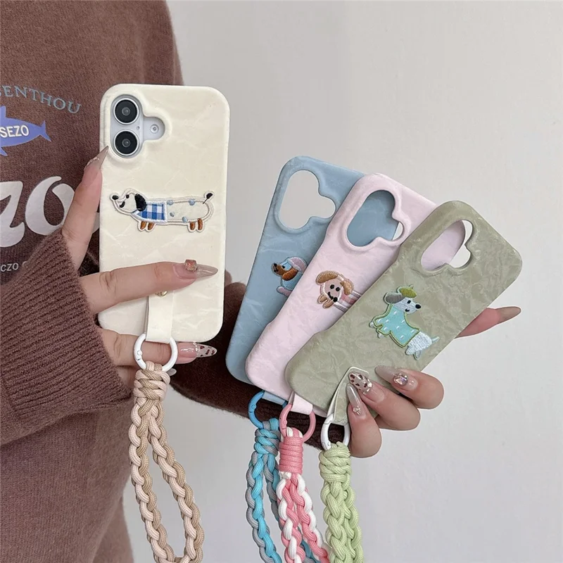 Voor iPhone 16 Plus hoesje met schattig patroon, zacht PU+PC achterklep met gevlochten handige riem - Lichtgroen hondje