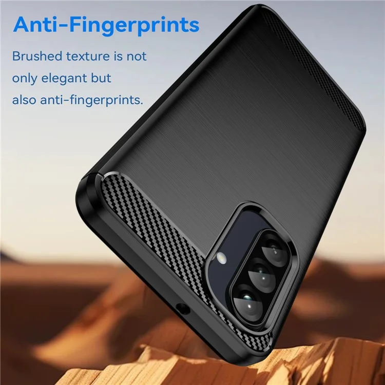 Für Samsung Galaxy A26 5G Hülle Carbon Faser Textur gebürstet Anti-Fingerabdruck Handy Rückseite Abdeckung - Schwarz