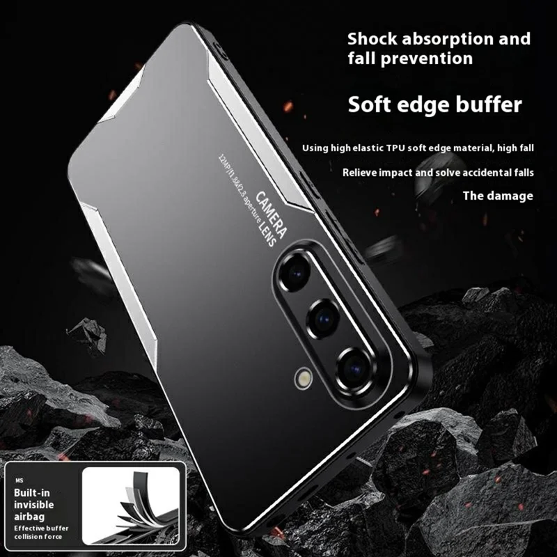For Samsung Galaxy A16 4G / 5G Phone Case Aluminium Alloy TPU PC Back Cover - Gold