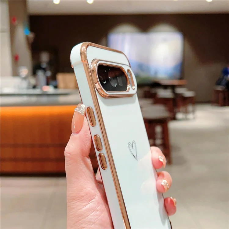 Coque pour Google Pixel 9 Pro XL, motif cœur d'amour en TPU, bordure électroplaquée - Marron