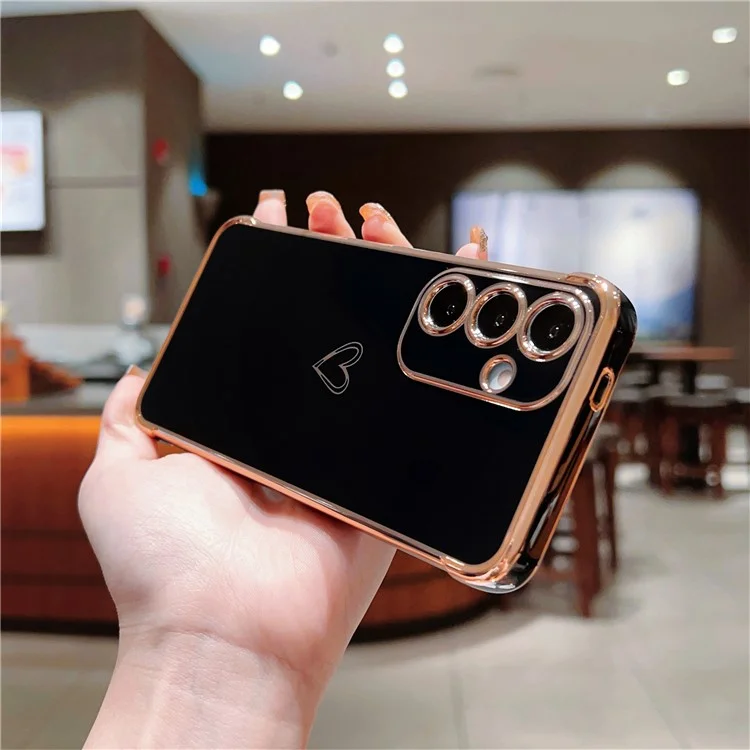 Чехол для Samsung Galaxy S24 с узором в виде сердца, TPU, с электрохромированным краем - черный