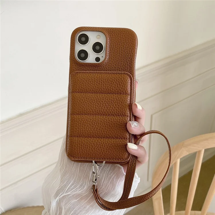 Für iPhone 15 Pro Hülle mit Kartenschlitzen, Ständer, PU-Leder + PET-Handyhülle mit Handschlaufe - Dunkelbraun