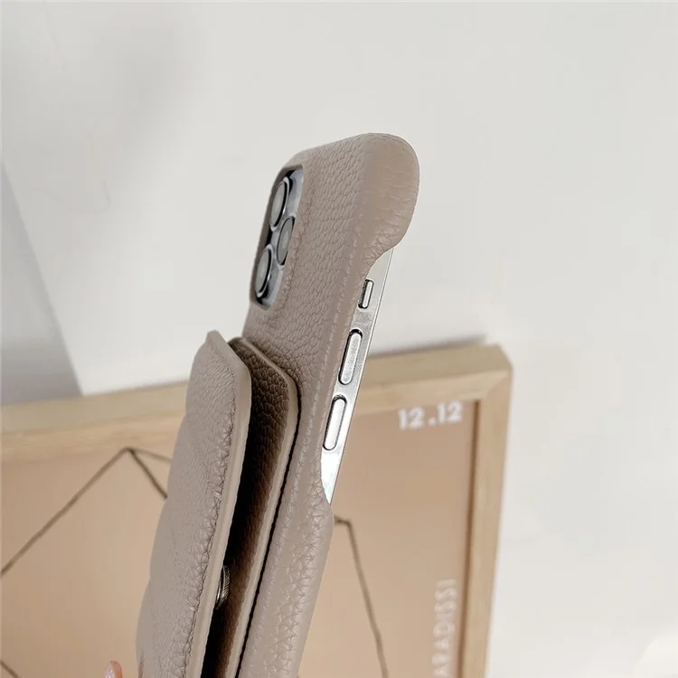 Чехол для iPhone 16 Pro с отделениями для карт, подставкой, из искусственной кожи ПУ + ПЭТ с ремешком на запястье - Серый