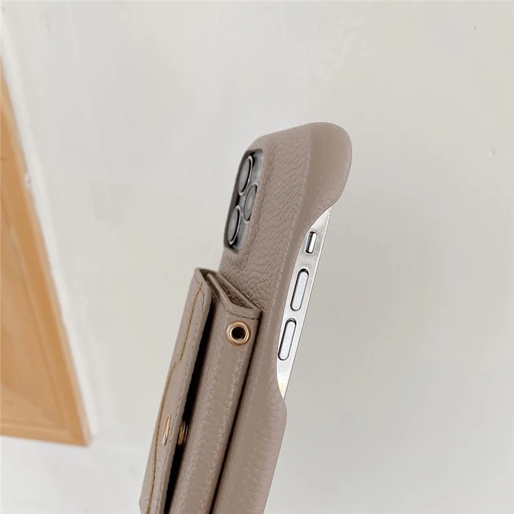 Custodia per iPhone 13 Pro Max con design a specchio, cover posteriore in pelle PU con slot per schede e cinturino da polso - Grigio