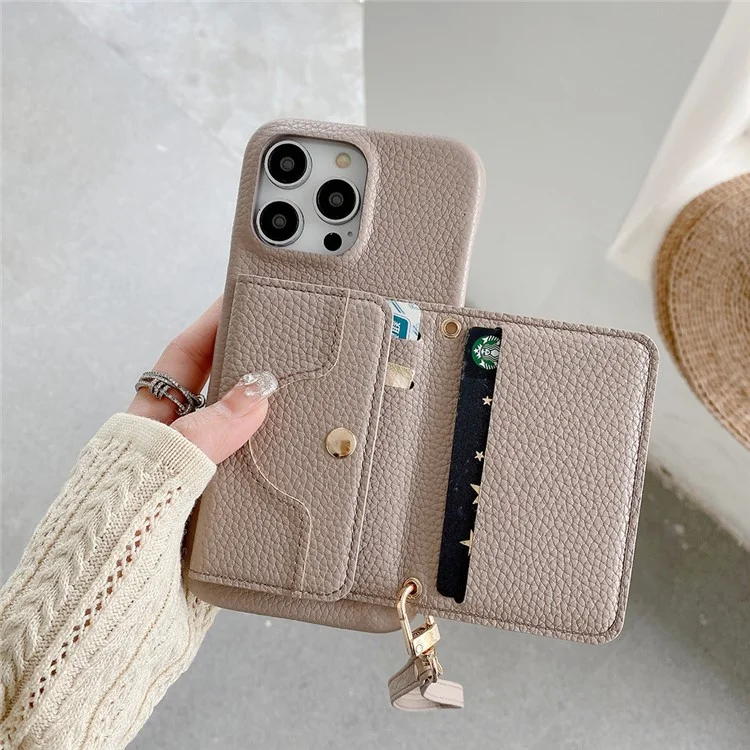 Custodia per iPhone 13 Pro Max con design a specchio, cover posteriore in pelle PU con slot per schede e cinturino da polso - Grigio