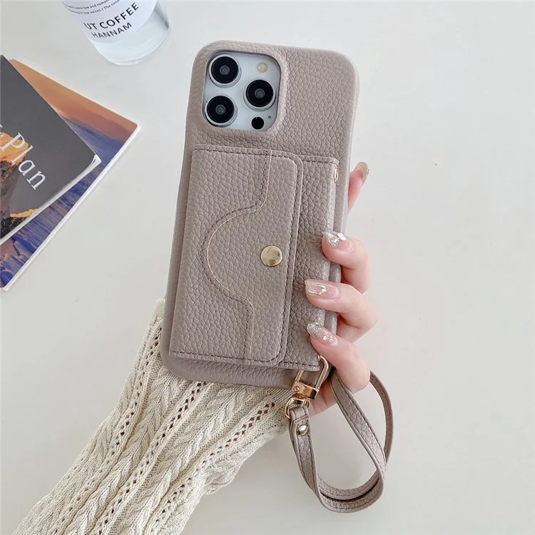 Custodia per iPhone 13 Pro Max con design a specchio, cover posteriore in pelle PU con slot per schede e cinturino da polso - Grigio