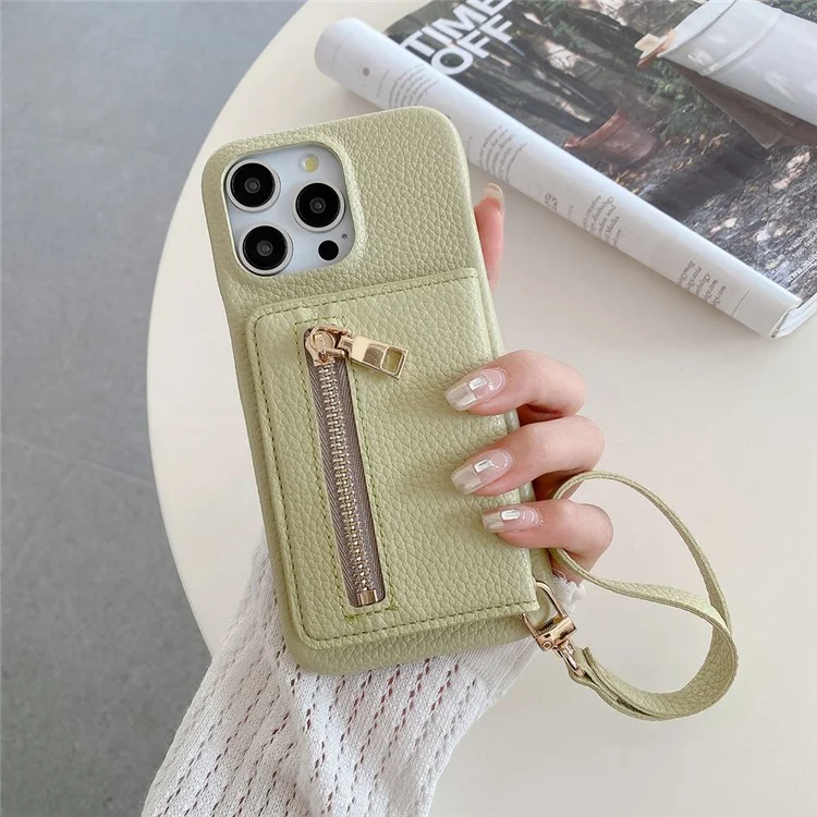 Funda para iPhone 15 Pro Max con ranuras para tarjetas, soporte, cubierta posterior de piel PU con bolsillo con cremallera y correa para la muñeca - Verde