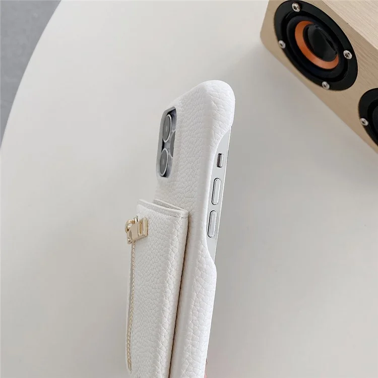 Capa para iPhone 14 Pro Max com compartimentos para cartões, suporte, cobertura traseira de couro PU com bolso com zíper e alça de pulso - Branco