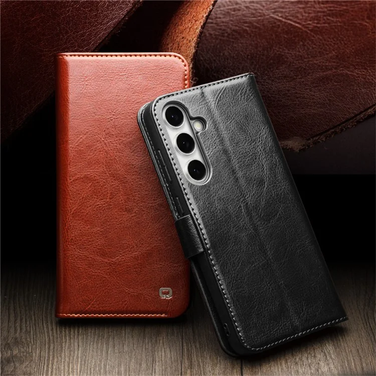 Comprar em Quantidade Capa QIALINO para Samsung Galaxy S24 FE com Porta-Cartões, Couro Genuíno de Vaca, Suporte para Celular - Marrom