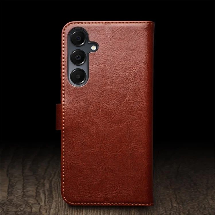 Compre em quantidade QIALINO Para Samsung Galaxy A16 5G / A16 4G Capa com Porta-Cartões Couro Genuíno de Vaca Suporte para Telefone - Marrom