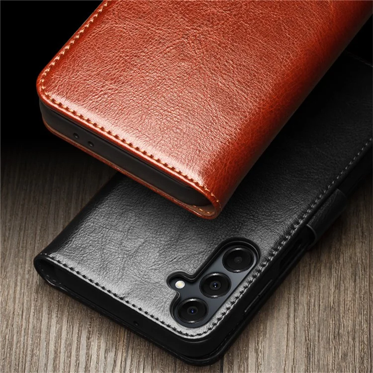 Compre em quantidade QIALINO Para Samsung Galaxy A16 5G / A16 4G Capa com Porta-Cartões Couro Genuíno de Vaca Suporte para Telefone - Marrom