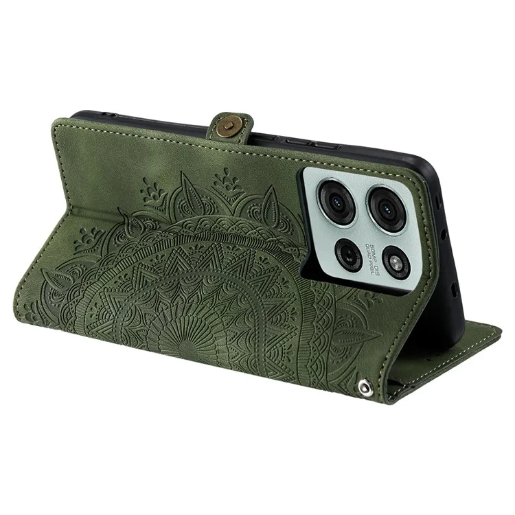 Estilo 016 Para Motorola Moto G75 5G Capa Pele de Sensação Totem Gravada Carteira de Couro Capa de Telefone - Verde Escuro