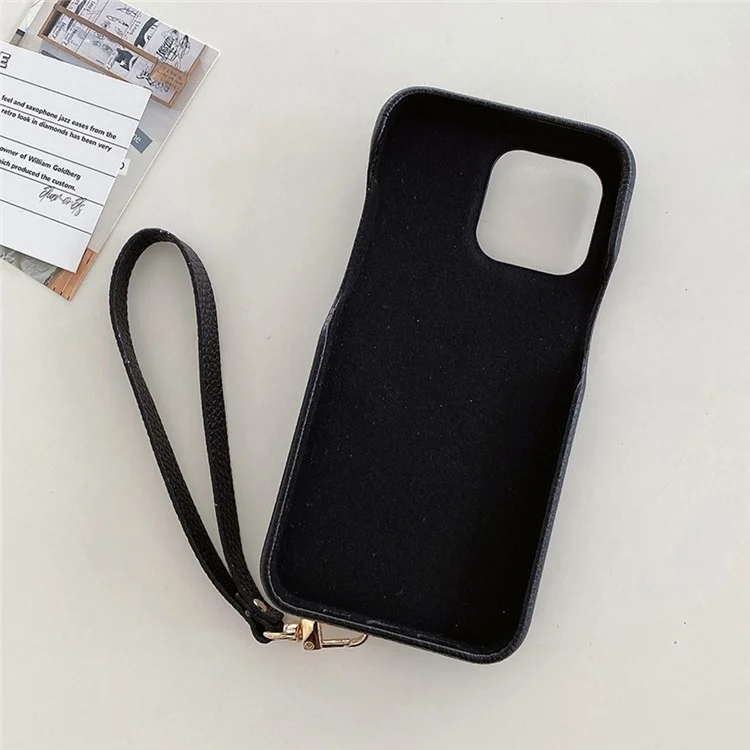 Funda para iPhone 15 Pro con múltiples ranuras para tarjetas, cubierta de cuero en la parte trasera y correa para la muñeca - Negro