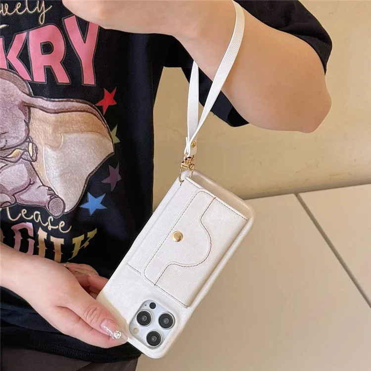 Funda para iPhone 15 Pro con ranuras para tarjetas, diseño de espejo, textura de tela vaquera y cubierta trasera de cuero PU con correa - Blanco