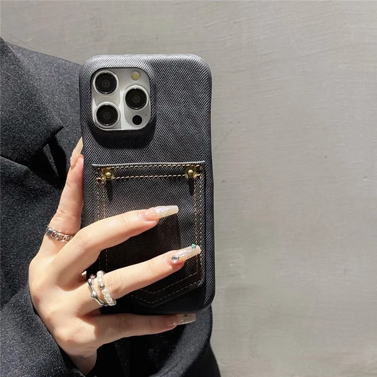 Funda para iPhone 15 Pro Max con soporte para tarjetas, textura de tela vaquera y cuero PU en la parte posterior - Negro