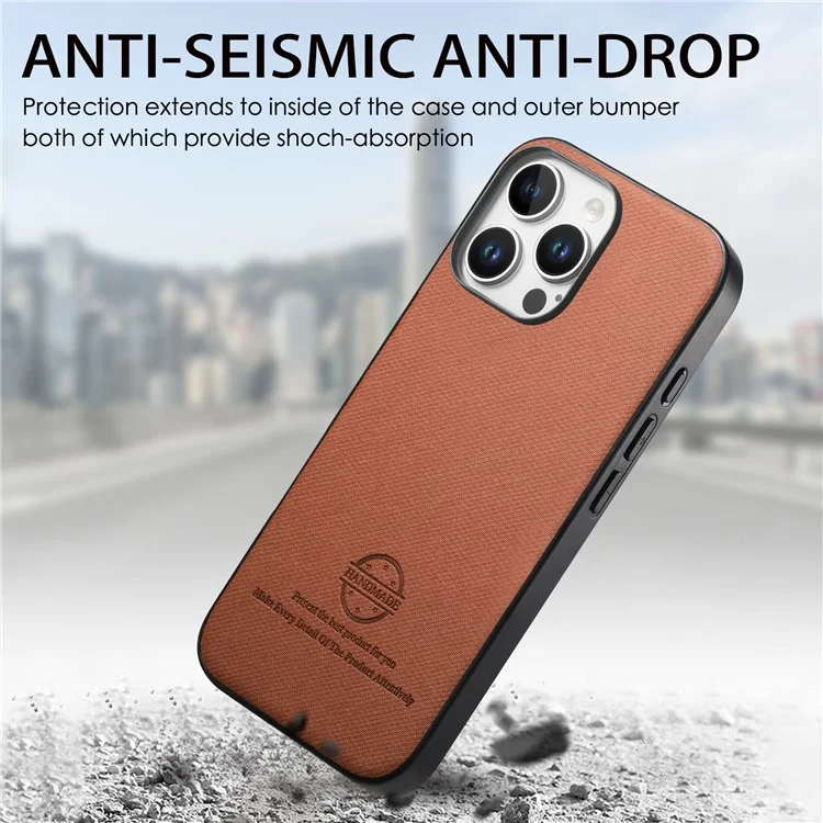 Étui pour iPhone 14 Pro Max avec texture en tissu, en cuir, PC et TPU anti-chute - Marron
