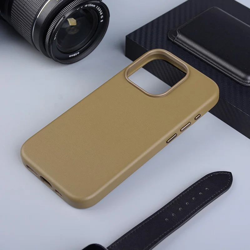 Achat en gros de coque pour iPhone 15 Pro Max compatible avec MagSafe, en PU + PC, couvercle arrière du téléphone - Or désert