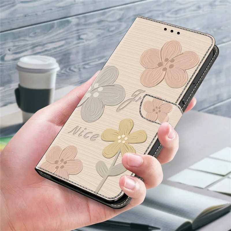 For Google Pixel 9 Pro  /  Pixel 9 Case Pattern Printing Anti-Drop Leather Flip Wallet Phone Cover - Fresh Flowers